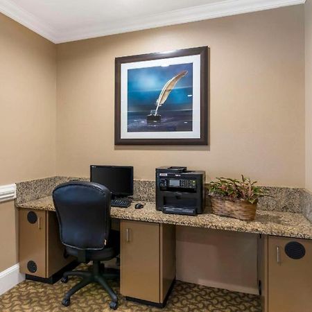 Comfort Inn & Suites Tifton Buitenkant foto