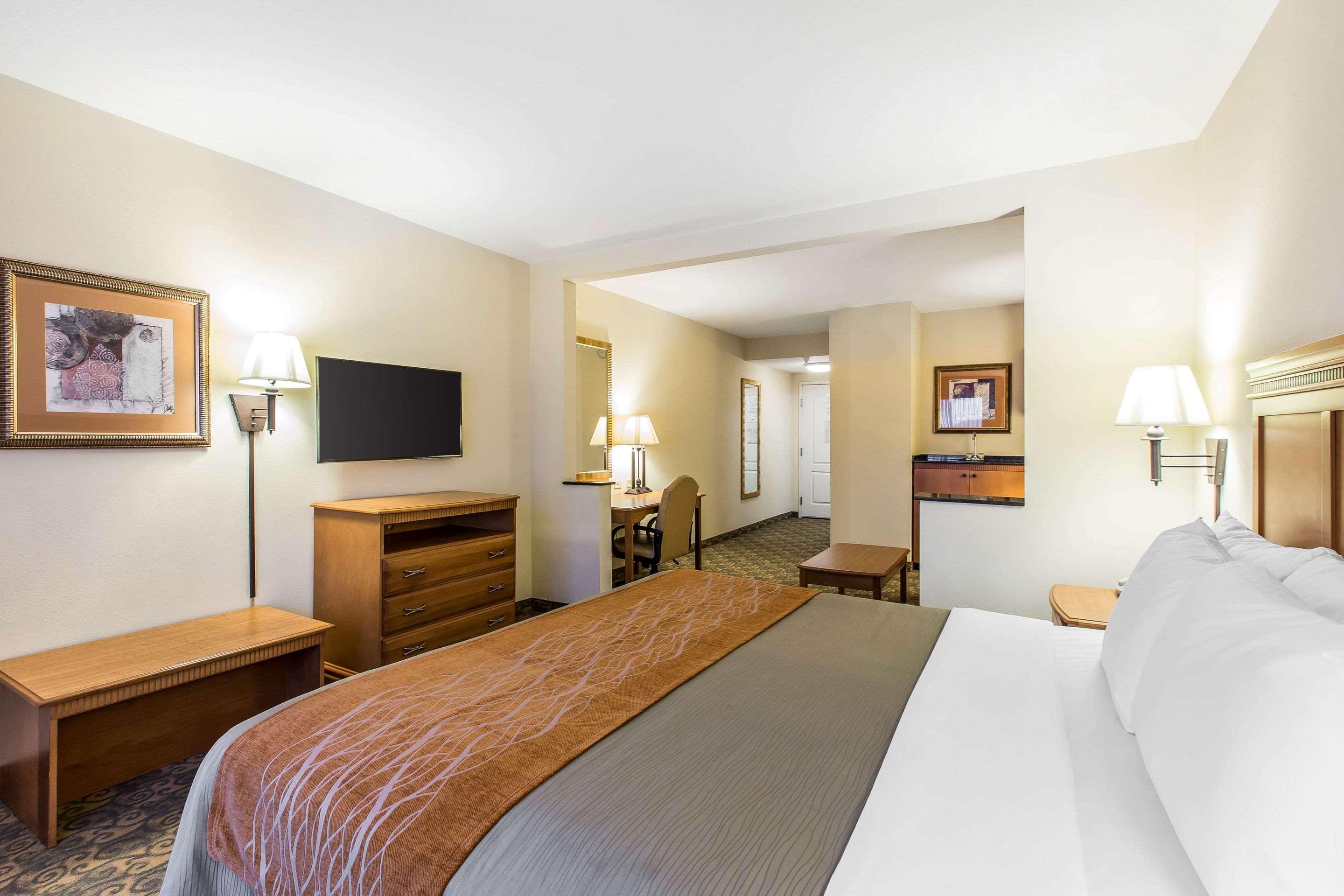 Comfort Inn & Suites Tifton Buitenkant foto