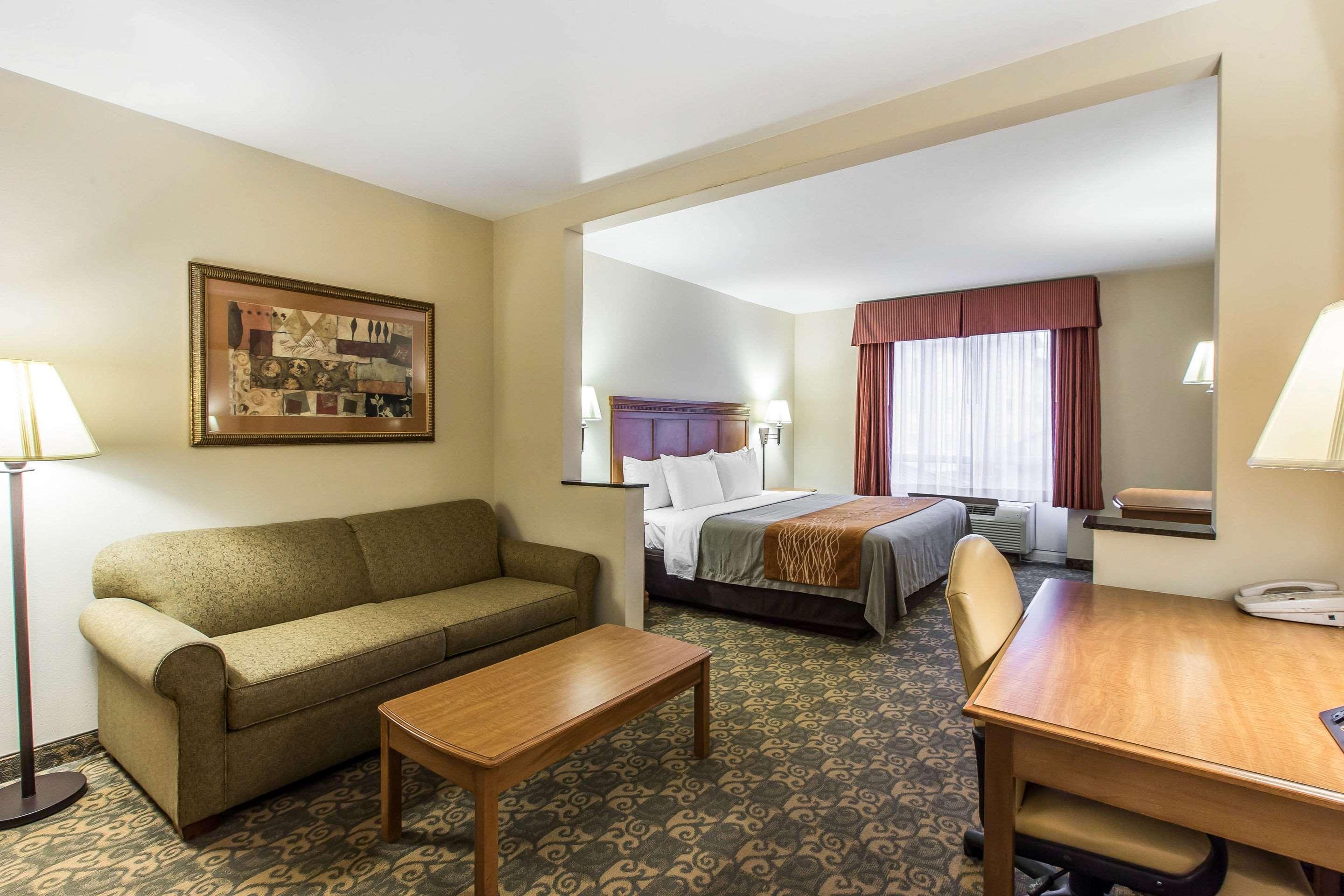 Comfort Inn & Suites Tifton Buitenkant foto