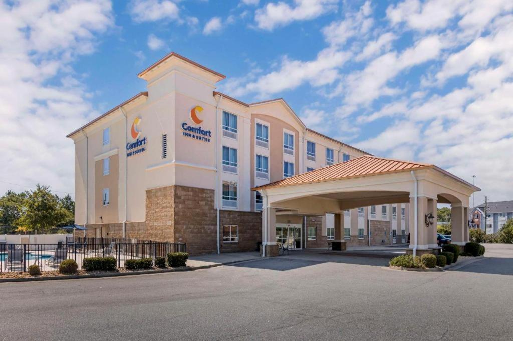 Comfort Inn & Suites Tifton Buitenkant foto